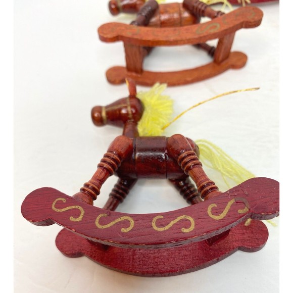 🐎 Set Of 5-Vintage Wooden Toy ORNAMENTS Rocking Horses Yarn Mane & Tail - Picture 5 of 14
